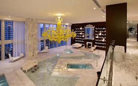 Luxury 1 Bedroom Condo W Icon Brickell-Waterviews